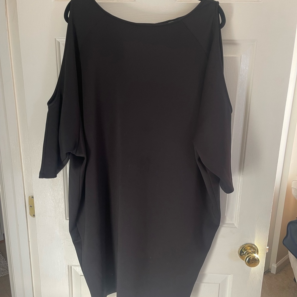 Boutique Dolman sleeve cold shoulder dress